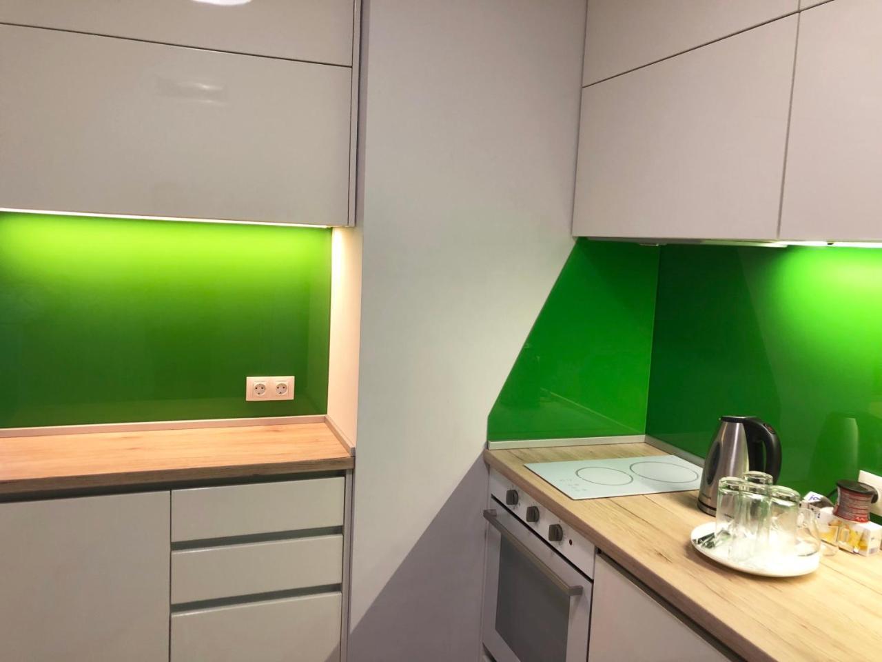 סופיה Turquoise And Magenta Apartment מראה חיצוני תמונה