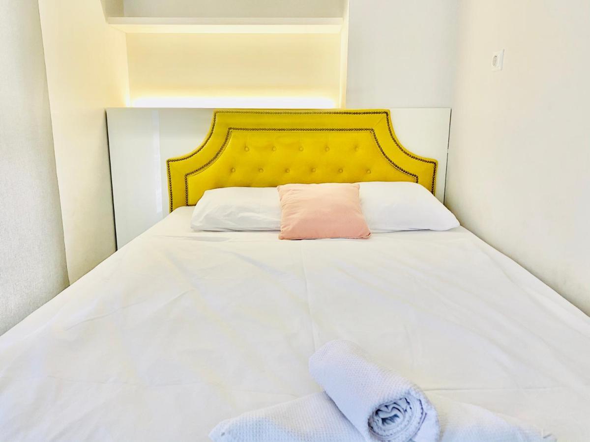 סופיה Turquoise And Magenta Apartment מראה חיצוני תמונה