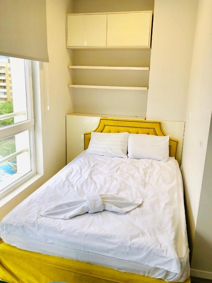 סופיה Turquoise And Magenta Apartment מראה חיצוני תמונה
